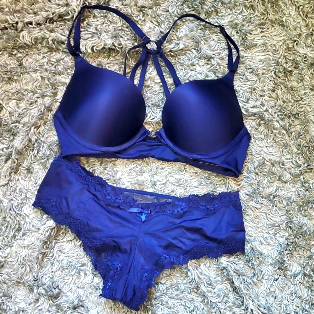 Victoria's Secret bombshell bra and panty set